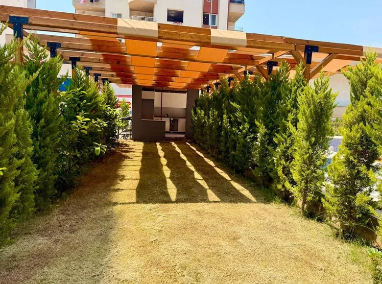 Mieszkanie 2 pokoi 60 m² Mezitli, Turcja
