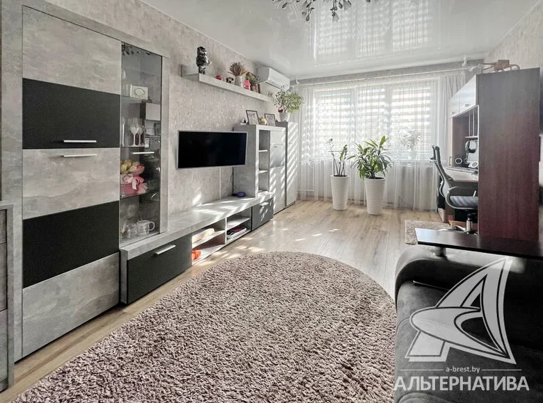 Квартира 1 комната 37 м² Брест, Беларусь