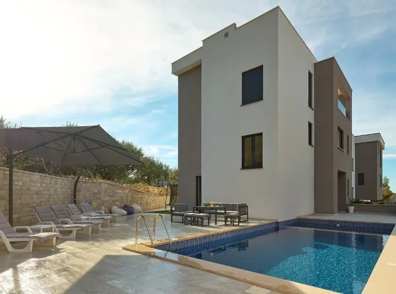 5 bedroom villa 510 m² Grad Split, Croatia