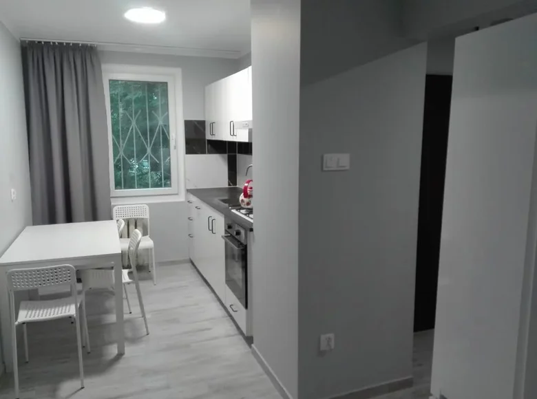 Apartamento 4 habitaciones 68 m² en Varsovia, Polonia