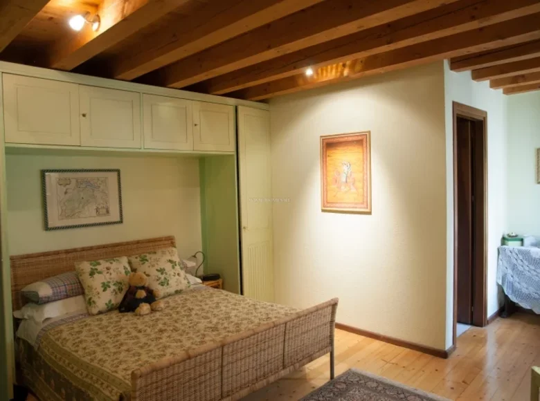 3-Schlafzimmer-Villa 150 m² Bardolino, Italien