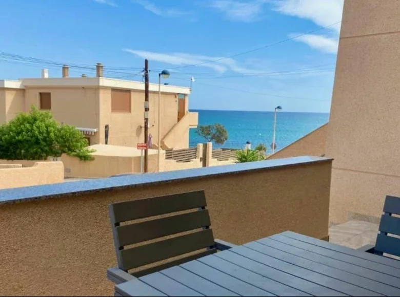 Szeregowiec 4 pokoi 100 m² Torrevieja, Hiszpania