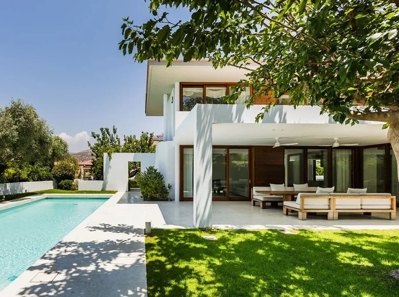 4 bedroom house 395 m² Germasogeia, Cyprus