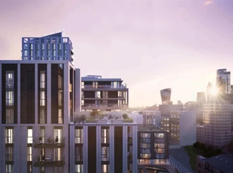 2 bedroom apartment 90 m² London, United Kingdom