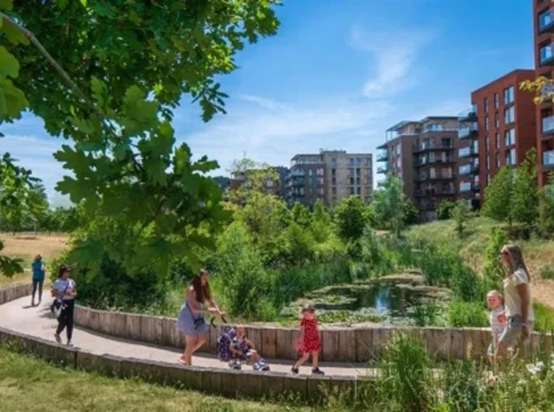 3 bedroom apartment 95 m² London, United Kingdom