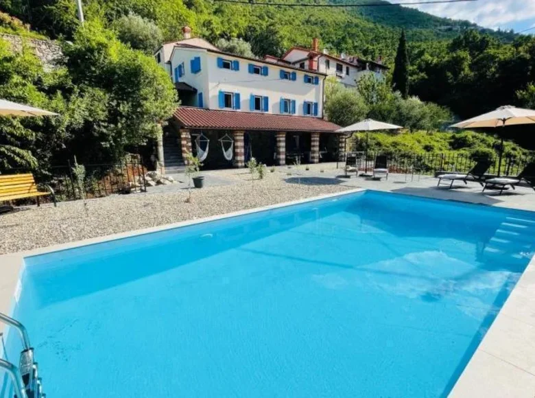 4 bedroom Villa 220 m² Opatija, Croatia