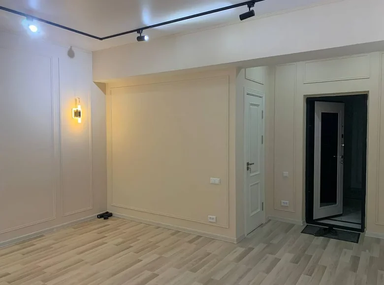 Kvartira 1 xona 46 m² Toshkentda