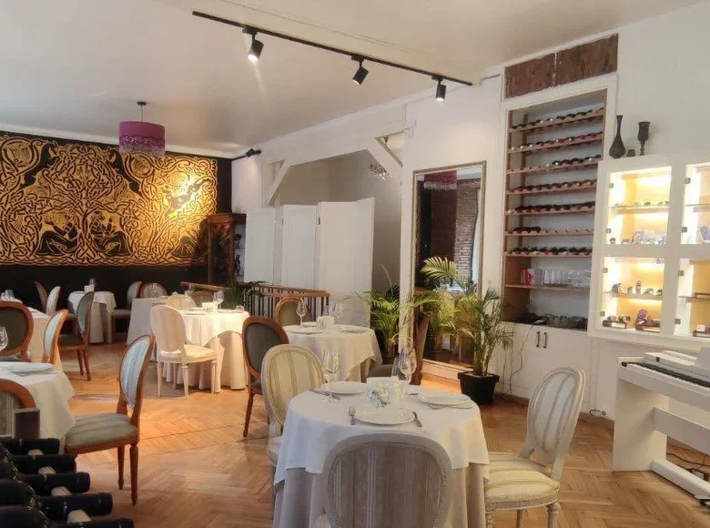 Commercial property 200 m² in Tbilisi, Georgia