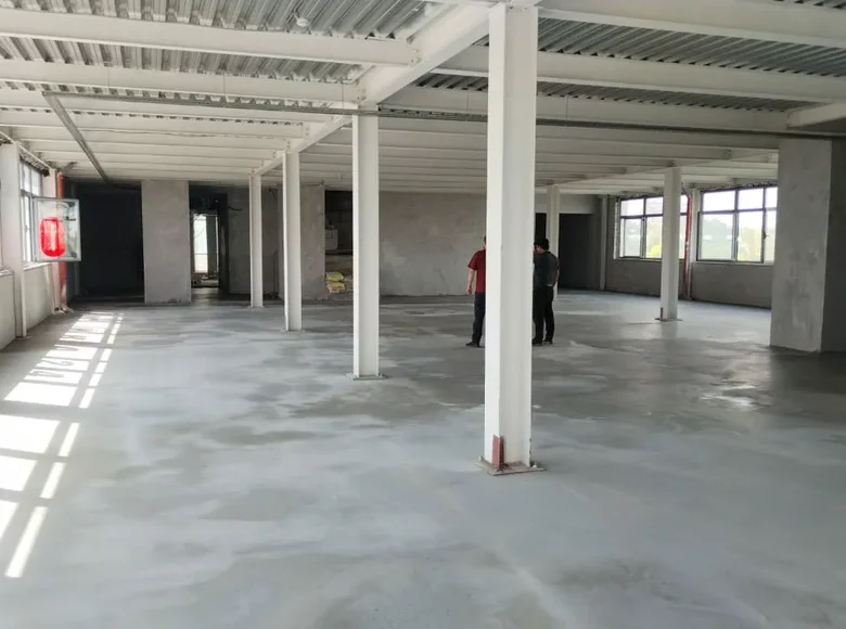 Büro 1 400 m² Veshki, Russland