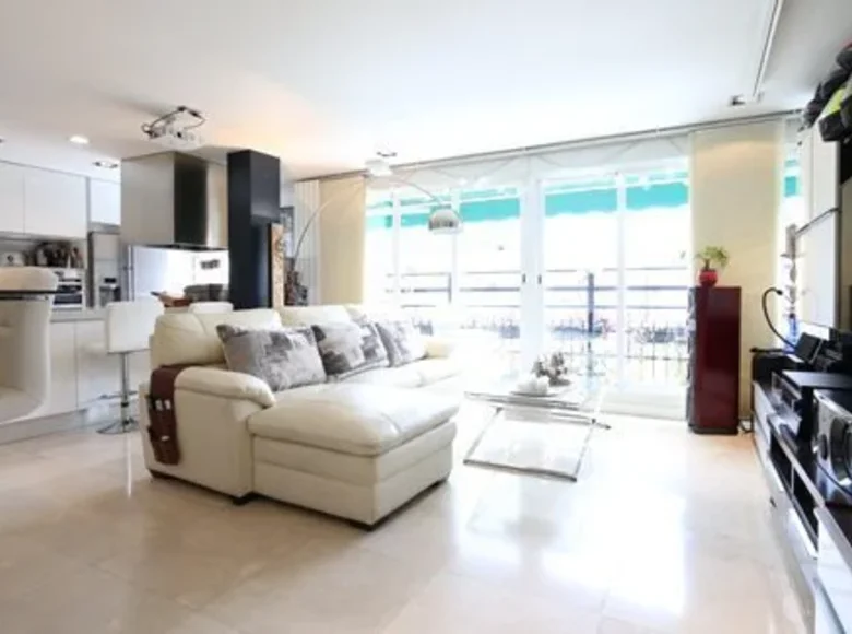 Wohnung 2 Schlafzimmer 84 m² Madrid, Spanien