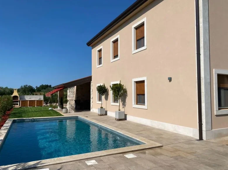 Villa 4 chambres 194 m² Novigrad, Croatie