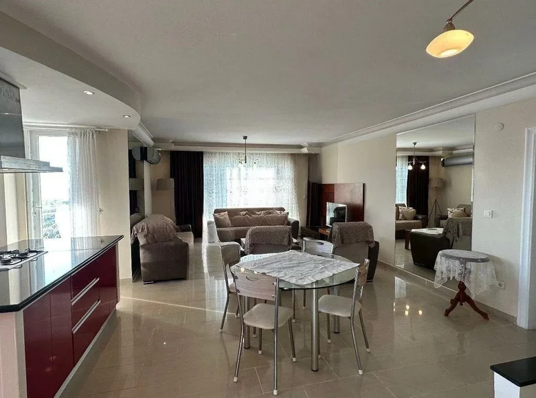 Dúplex 4 habitaciones 225 m² Alanya, Turquía
