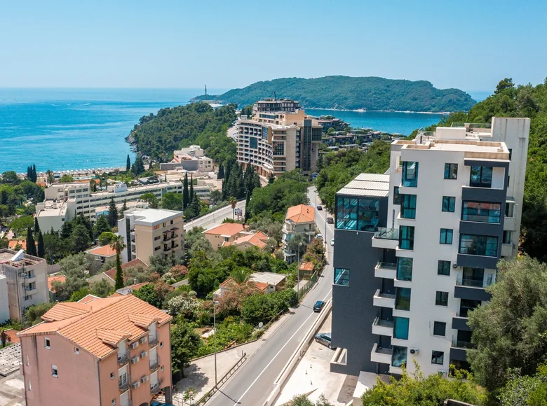 Apartamento 10 habitaciones 300 m² Becici, Montenegro