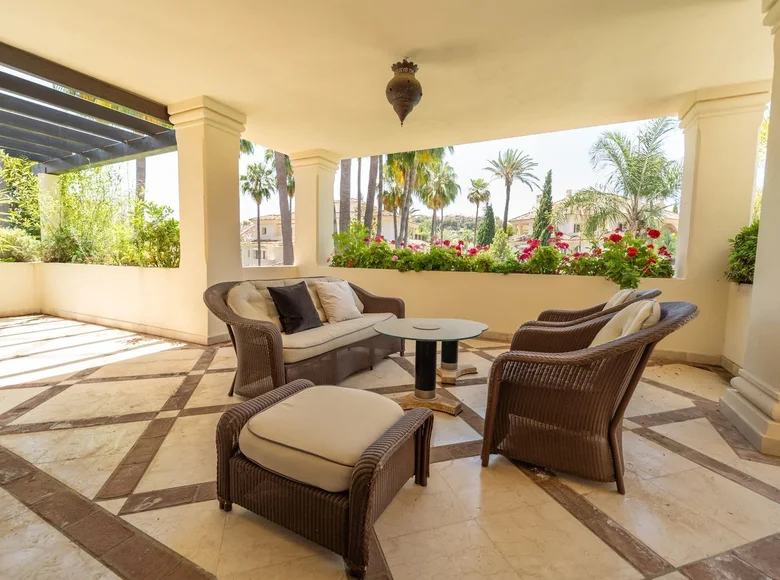 Wohnung 3 Schlafzimmer 195 m² San Pedro Alcantara, Spanien