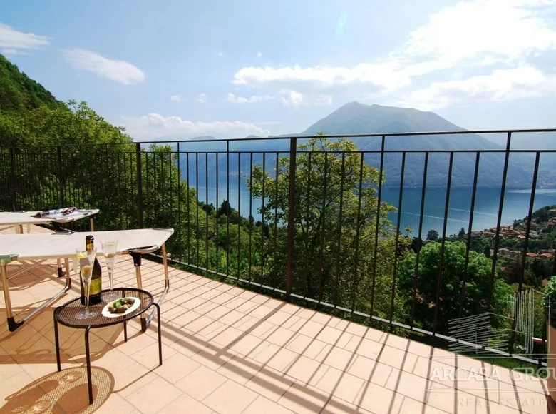  2 Schlafzimmer 75 m² Argegno, Italien