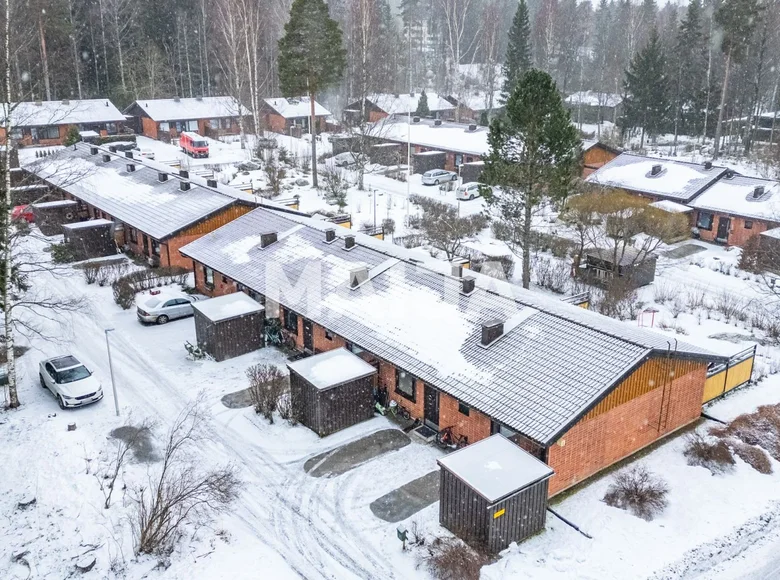 Mieszkanie 4 pokoi 95 m² Valkeakoski, Finlandia