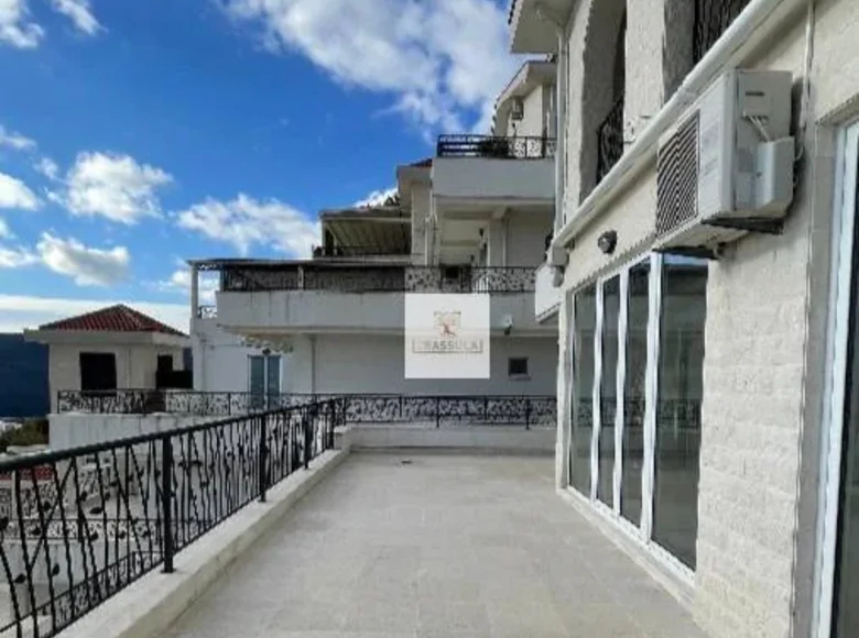 3 bedroom apartment 156 m² Topla, Montenegro