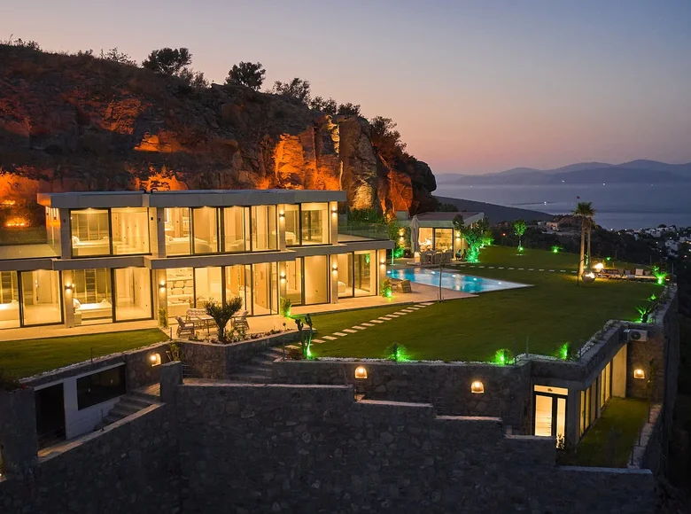 Mansion 5 bedrooms 500 m² Bodrum, Turkey