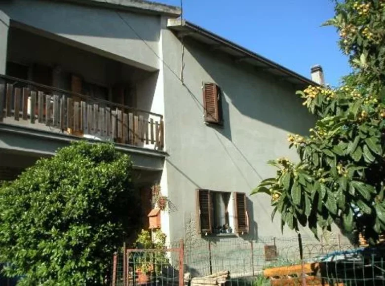 Haus 7 Zimmer 100 m² Terni, Italien