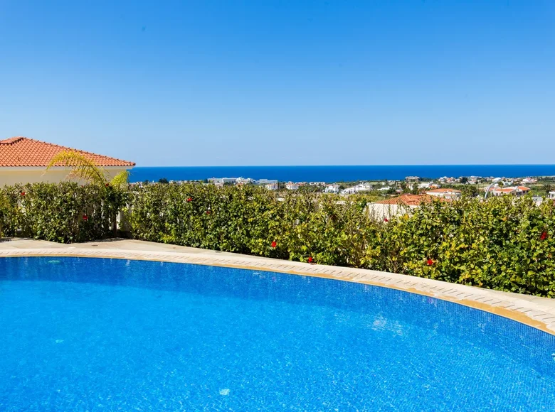 Maison 4 chambres 370 m² Péyia, Chypre