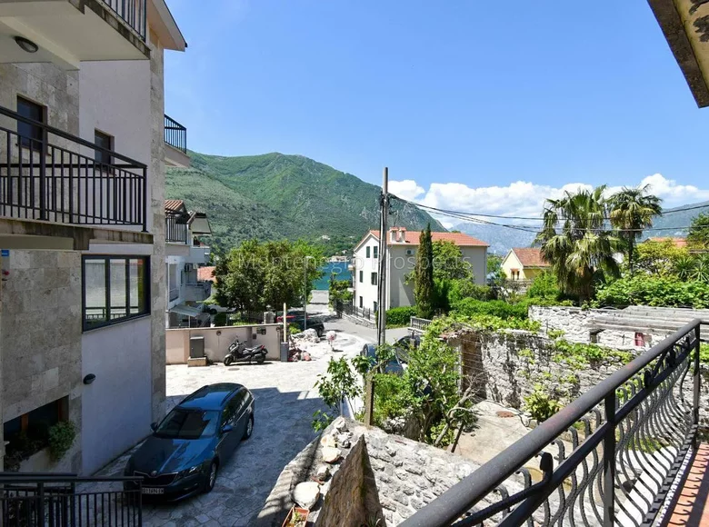 2 bedroom apartment 51 m² Bijela, Montenegro