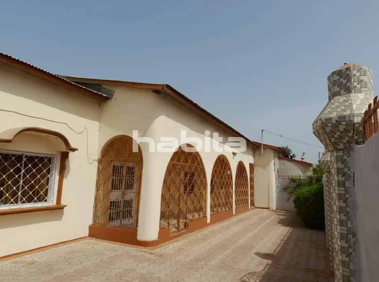 Casa 13 habitaciones 220 m² Sukuta, Gambia