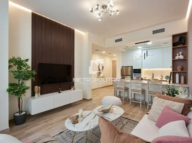 Mieszkanie 1 pokój 721 m² Dubaj, Emiraty Arabskie