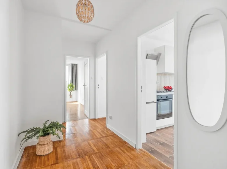 Квартира 3 комнаты 54 м² Варшава, Польша