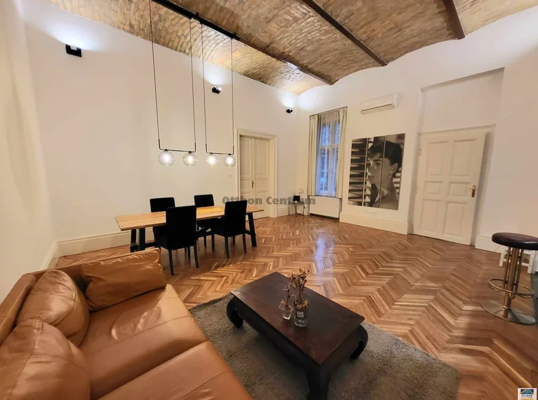 Mieszkanie 3 pokoi 105 m² Budapeszt, Węgry