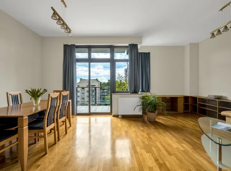 Mieszkanie 3 pokoi 97 m² w Warszawa, Polska