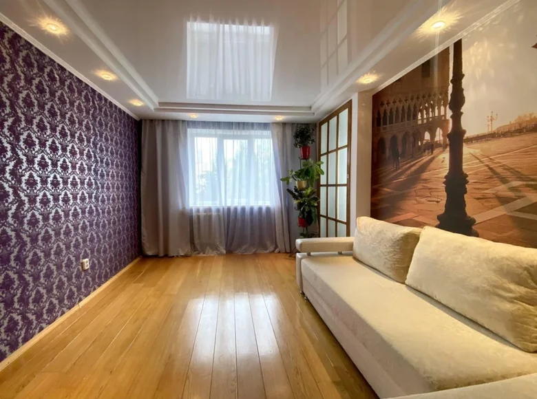 Mieszkanie 3 pokoi 67 m² Mińsk, Białoruś