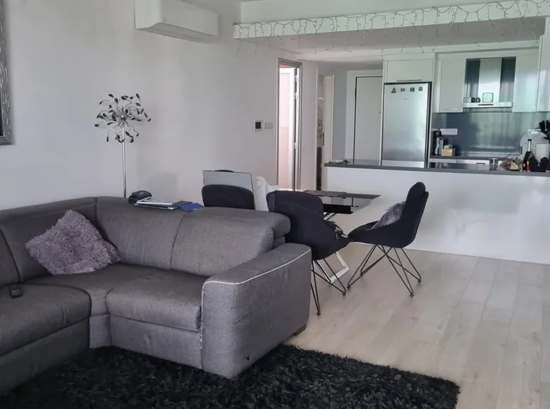 Ático 3 habitaciones  Demos Agiou Athanasiou, Chipre