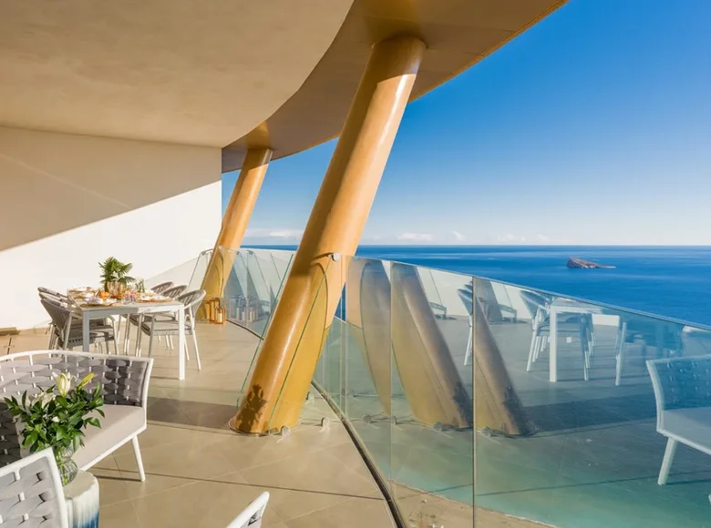 Mieszkanie 3 pokoi 175 m² Benidorm, Hiszpania