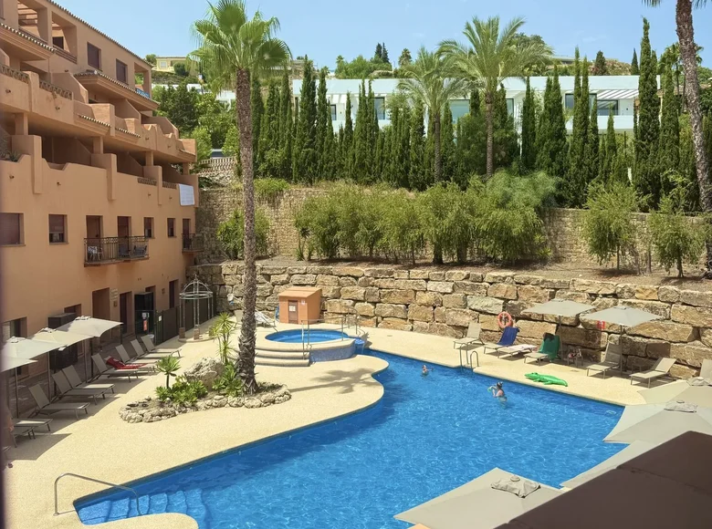 Квартира 2 спальни 77 м² Benahavis, Испания