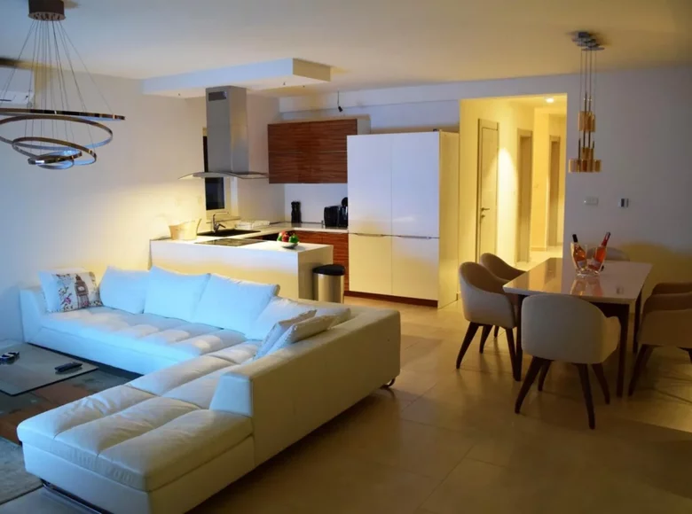 Casa 4 habitaciones 200 m² Municipio de Budva, Montenegro