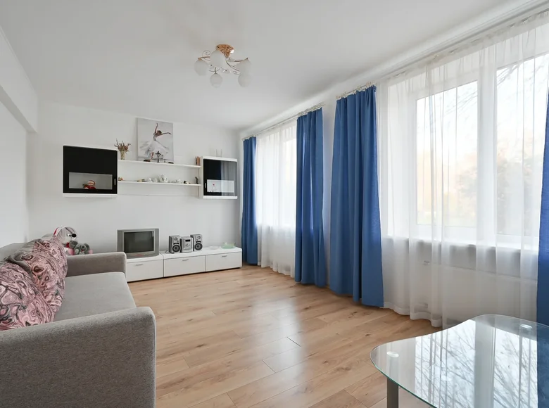 Mieszkanie 3 pokoi 62 m² Ryga, Łotwa