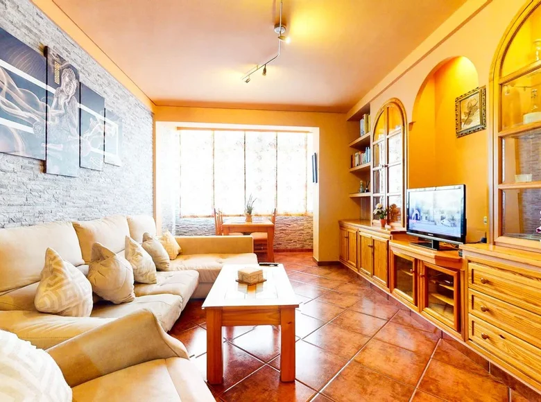 2 bedroom apartment 72 m² Fuengirola, Spain