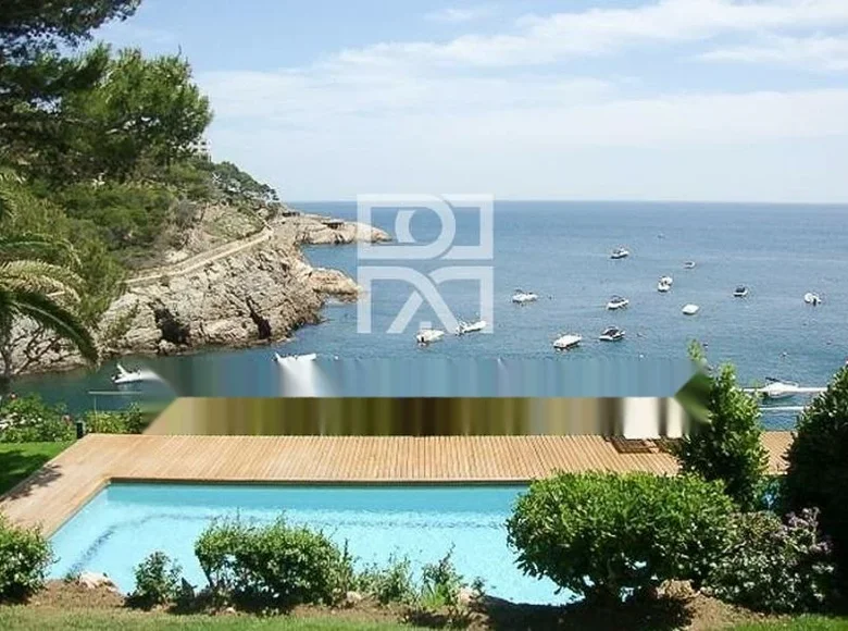 villa de 5 dormitorios 571 m² Costa Brava, España