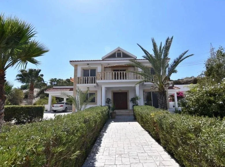 Villa de 4 dormitorios  Pyrgos Lemesou, Chipre