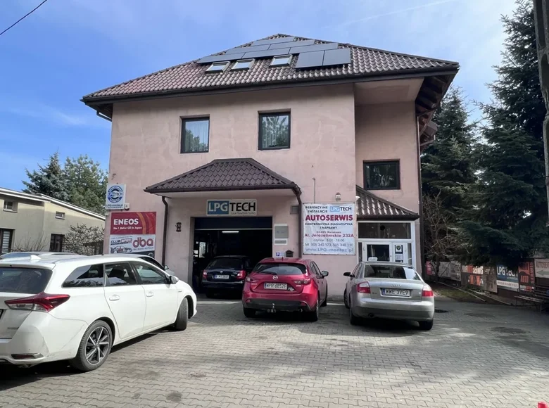 Propiedad comercial 600 m² en Varsovia, Polonia