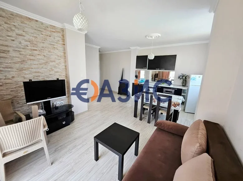 Mieszkanie 2 pokoi 61 m² Nesebyr, Bułgaria