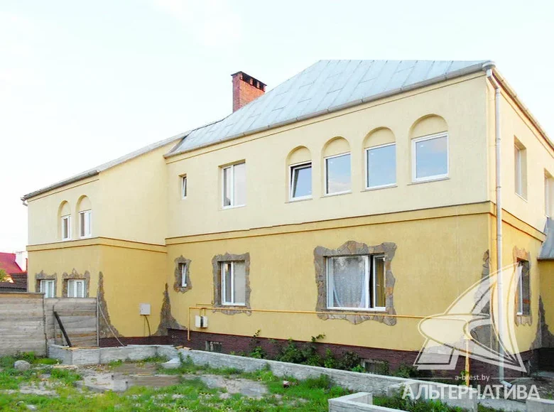 House 365 m² Brest, Belarus