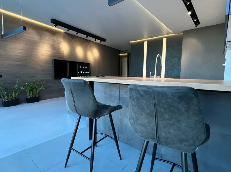 Mieszkanie 3 pokoi 108 m² Odessa, Ukraina