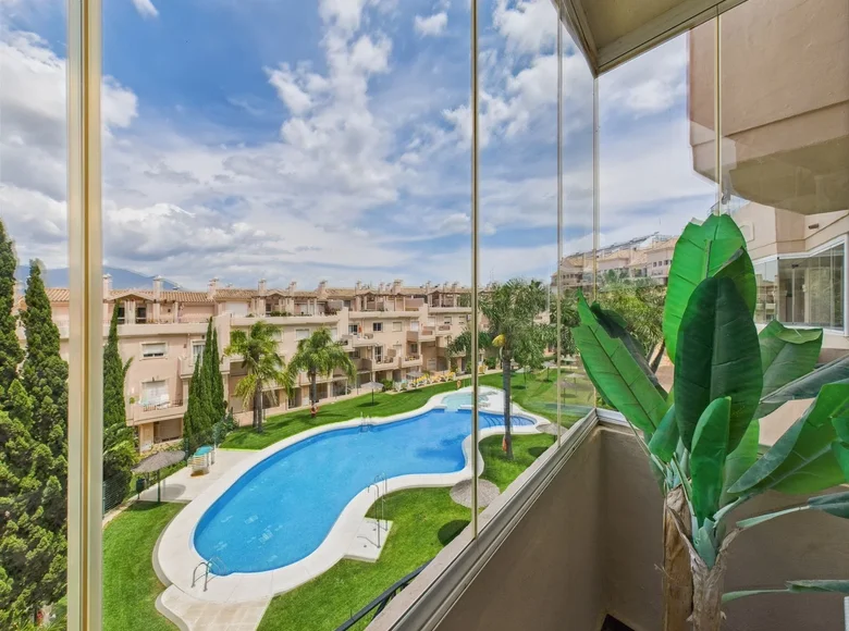 Mieszkanie 3 pokoi 90 m² Manilva, Hiszpania