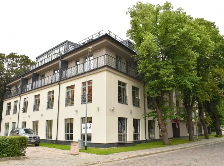 Propiedad comercial 216 m² en Riga, Letonia