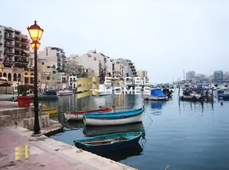 Propiedad comercial  en San Julián, Malta