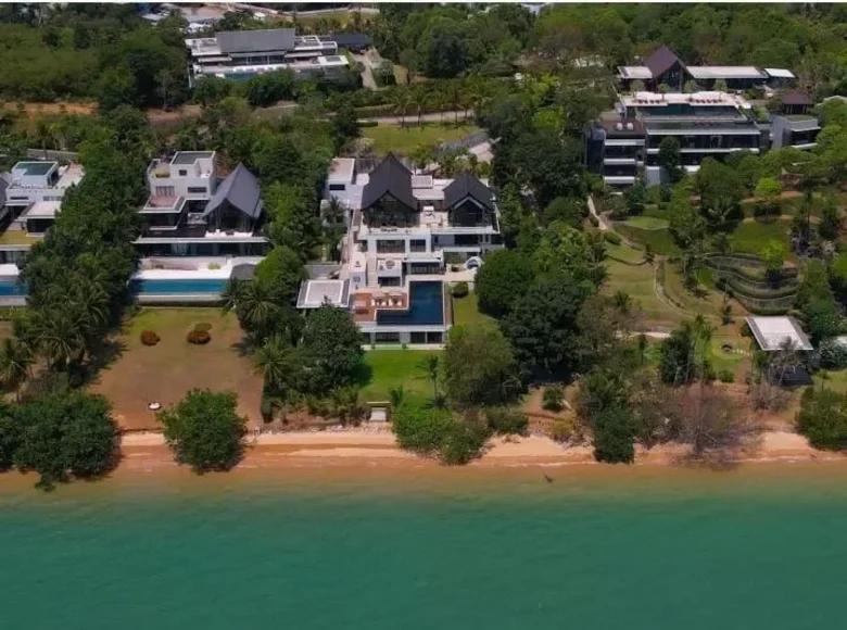 Villa 8 bedrooms 3 820 m² Phuket, Thailand