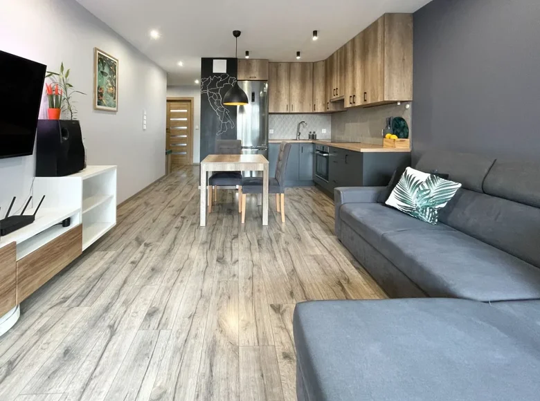 Mieszkanie 3 pokoi 55 m² Poznań, Polska