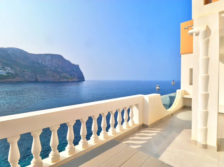 2 bedroom apartment 112 m² sa Mola, Spain