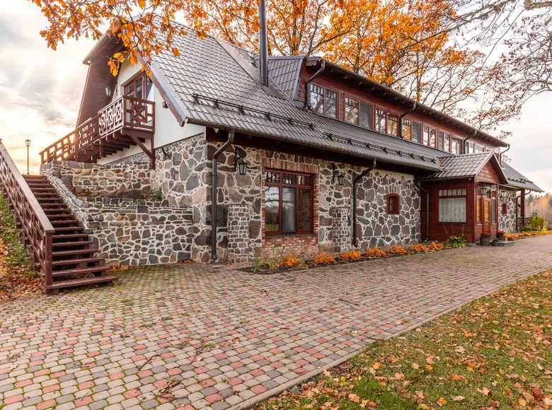 Haus  Lettland, Lettland